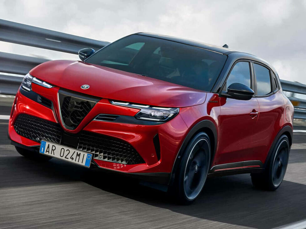 Alfa Romeo Junior Veloce (2024) auf der Rennstrecke