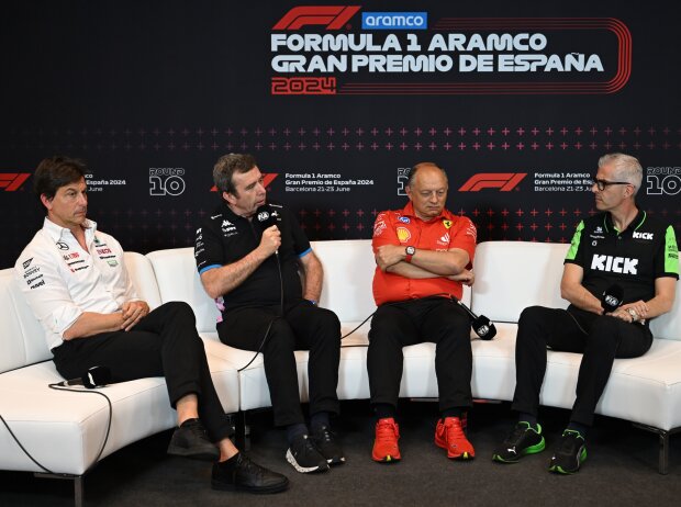 Toto Wolff, Bruno Famin, Frederic Vasseur und Alessandro Alunni Bravi Toto Wolff, Bruno Famin, Frederic Vasseur und Alessandro Alunni Bravi