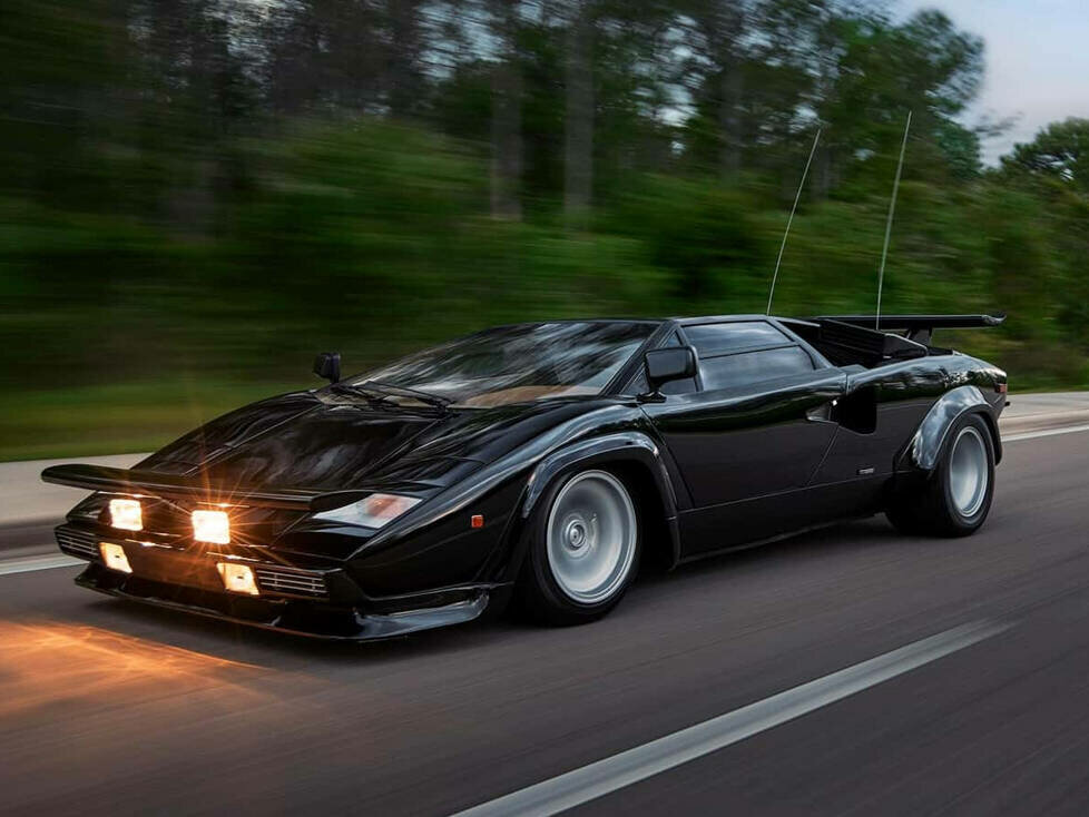 Lamborghini Countach LP 400 S