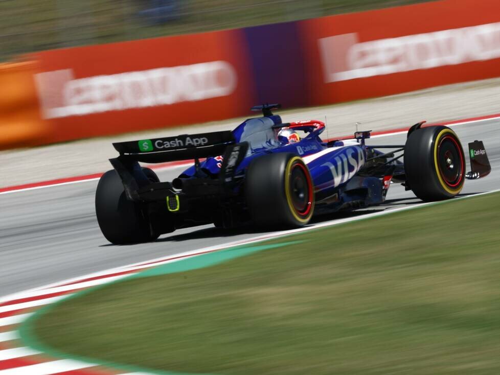 Daniel Ricciardo im Racing Bulls VCARB 01 beim Formel-1-Rennen in Spanien 2024
