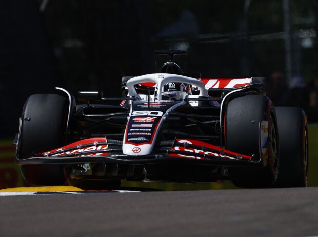 Oliver Bearman (Haas VF-24) beim Training zum Formel-1-Rennen in Imola 2024 Oliver Bearman (Haas VF-24) beim Training zum Formel-1-Rennen in Imola 2024