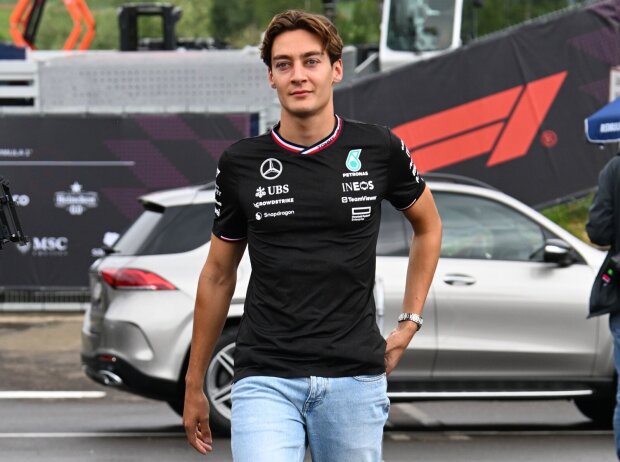George Russell am Donnerstag bei der Ankunft auf dem Red-Bull-Ring George Russell am Donnerstag bei der Ankunft auf dem Red-Bull-Ring