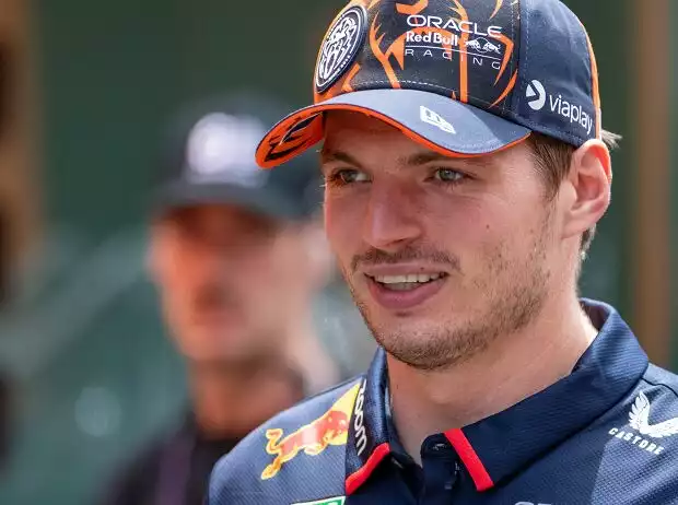 Formel-1-Fahrer Max Verstappen von Red Bull im Fahrerlager 2024 Titel-Bild zur News: Formel-1-Fahrer Max Verstappen von Red Bull im Fahrerlager 2024