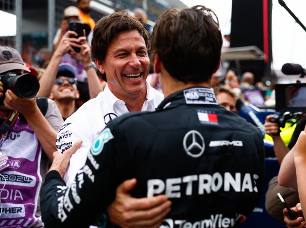 Toto Wolff hat Grund zur Freude: Es geht aufwärts! Toto Wolff hat Grund zur Freude: Es geht aufwärts!