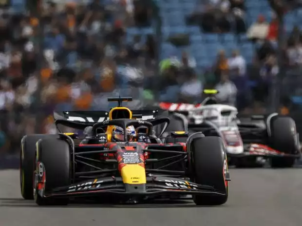 Max Verstappen und Red Bull müssen sich noch steigern in Silverstone Titel-Bild zur News: Max Verstappen und Red Bull müssen sich noch steigern in Silverstone