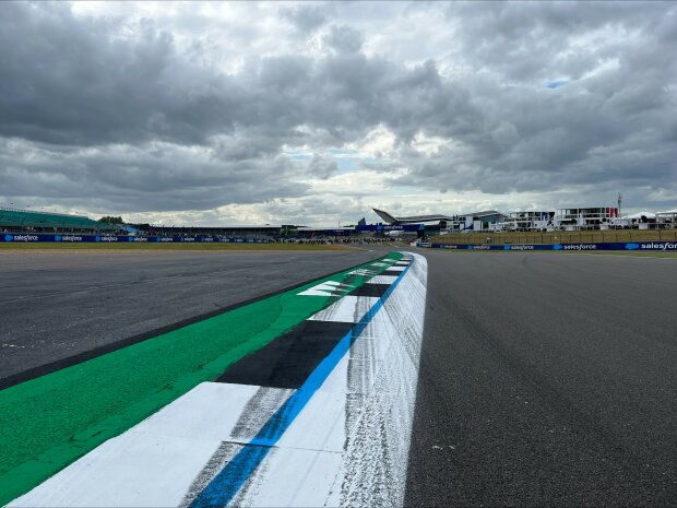~Silverstone Tracklimits Stowe~ ~Silverstone Tracklimits Stowe~