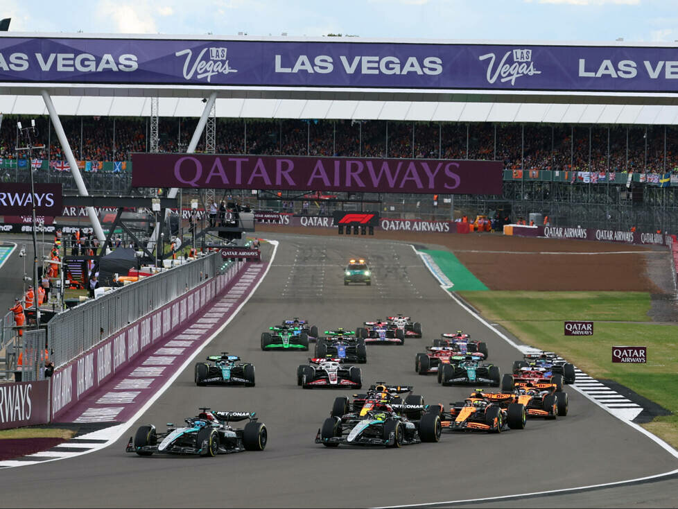 George Russell, Lewis Hamilton, Lando Norris, Max Verstappen, Oscar Piastri