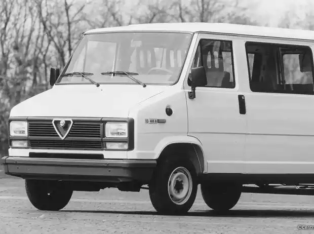 Alfa Romeo AR6 (1985-1989) Titel-Bild zur News: Alfa Romeo AR6 (1985-1989)