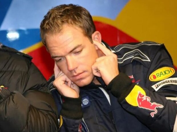 Der Niederländer Robert Doornbos fuhr 2006 selbst drei Rennen für Red Bull Der Niederländer Robert Doornbos fuhr 2006 selbst drei Rennen für Red Bull