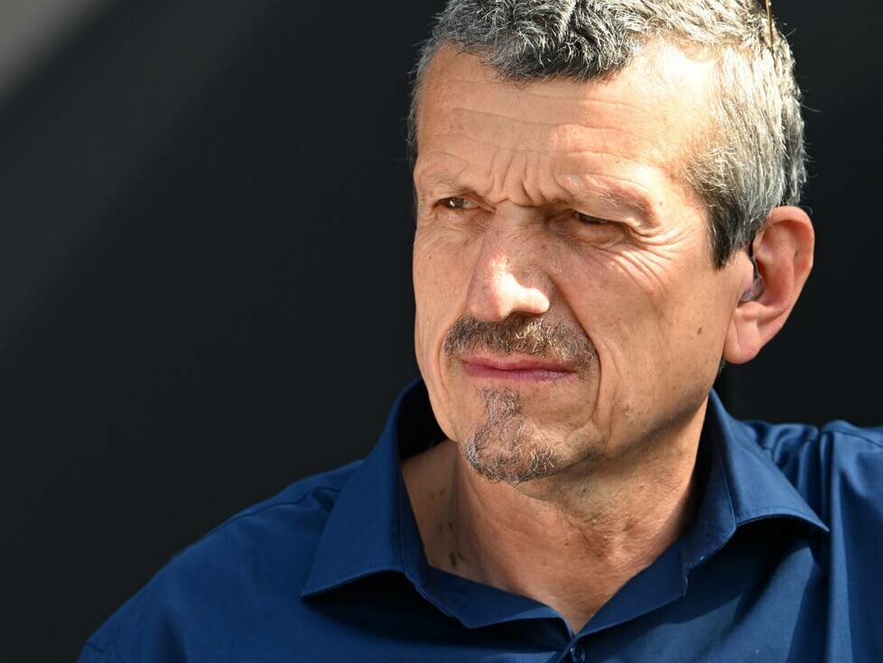Der frühere Formel-1-Teamchef Günther Steiner im Fahrerlager