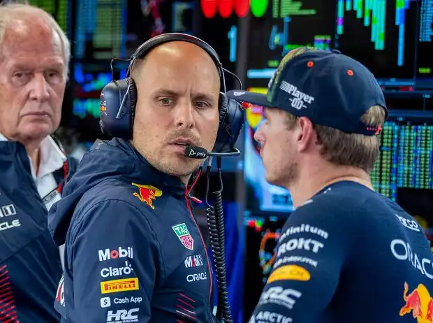 Titel-Bild zur News: Max Verstappen, Helmut Marko und Gianpiero Lambiase