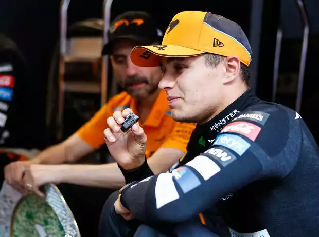 Lando Norris und McLaren-Teamchef Andrea Stella nach dem Formel-1-Rennen in Ungarn 2024 Titel-Bild zur News: Lando Norris und McLaren-Teamchef Andrea Stella nach dem Formel-1-Rennen in Ungarn 2024