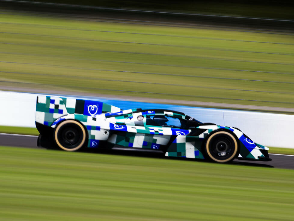 Aston Martin Valkyrie AMR-LMH (2025)
