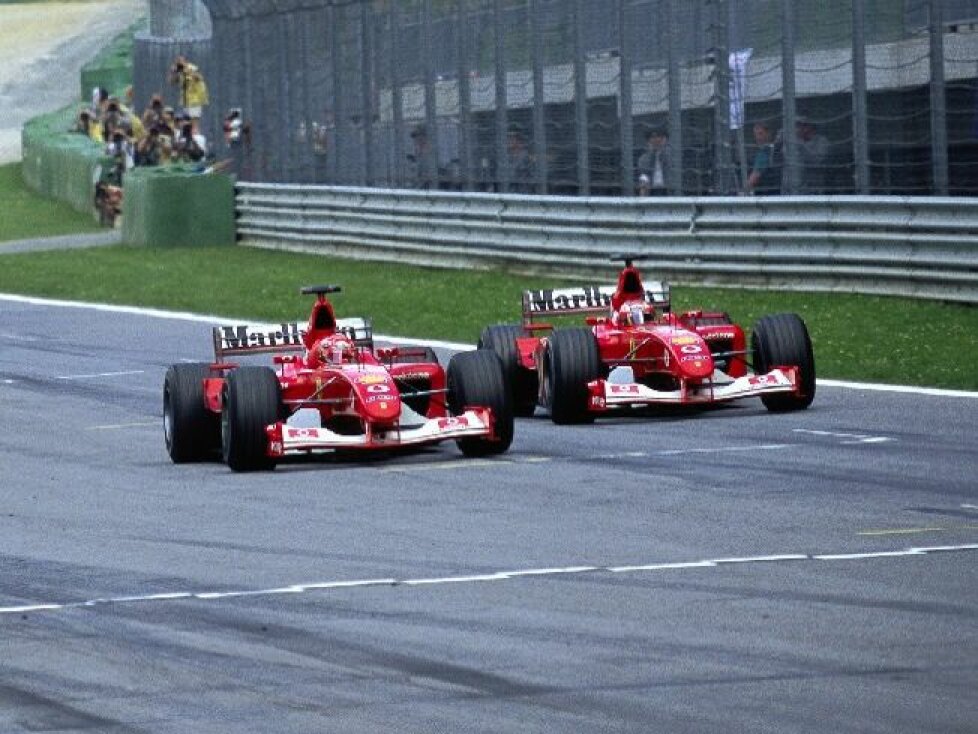 Österreich 2002: Rubens Barrichello lässt Michael Schumacher vorbei