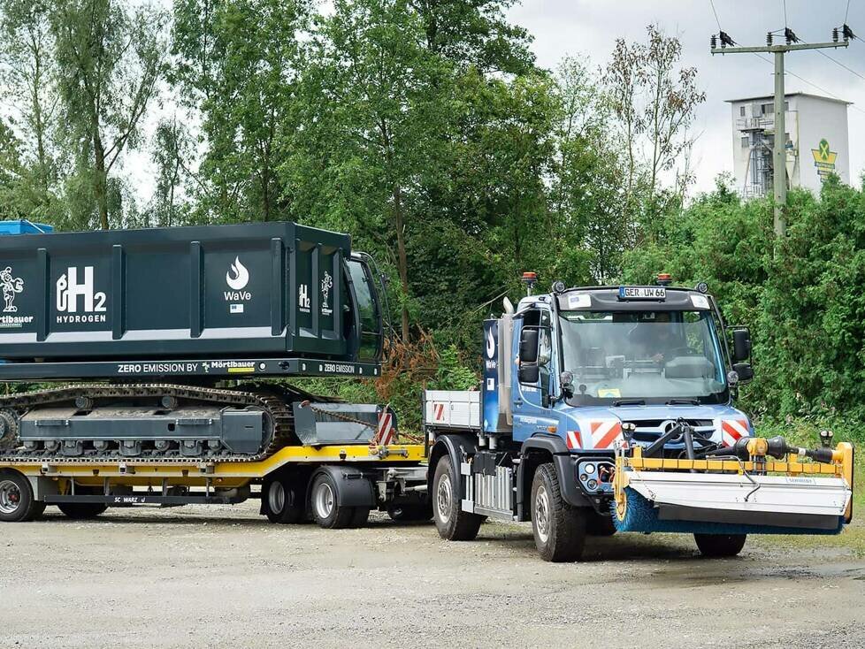Unimog trifft Raupe: Erfolgreiches Entwicklungsprojekt für Wasserstoff-Verbrennungsmotor