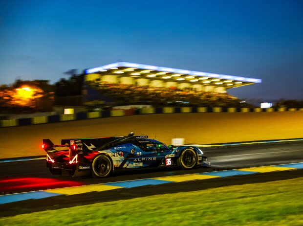 In Le Mans schieden beide Alpine A424 mit Motorproblemen aus In Le Mans schieden beide Alpine A424 mit Motorproblemen aus