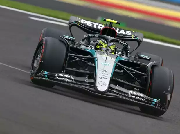 Lewis Hamilton (Mercedes W15) beim Formel-1-Rennen in Belgien 2024 Titel-Bild zur News: Lewis Hamilton (Mercedes W15) beim Formel-1-Rennen in Belgien 2024