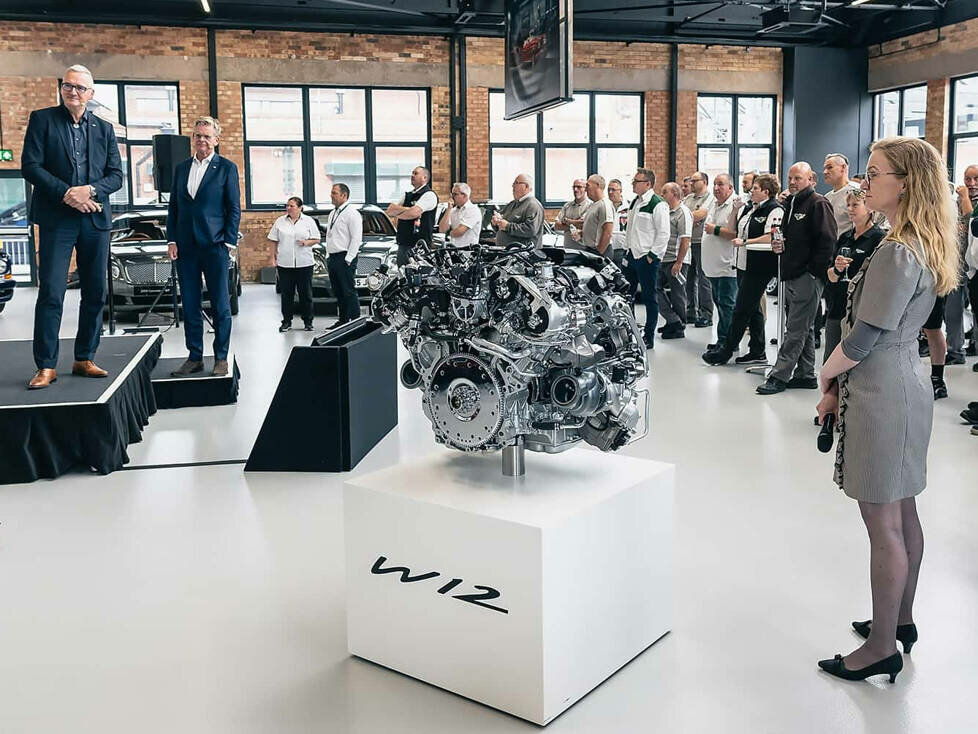 Der letzte Bentley W12-Motor wird in Crewe von Hand gebaut