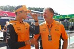 Lando Norris (McLaren) und Zak Brown 