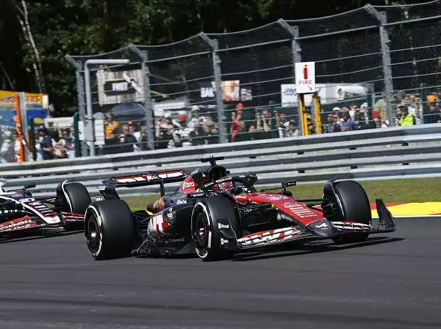 Esteban Ocon, Nico Hülkenberg Titel-Bild zur News: Esteban Ocon, Nico Hülkenberg