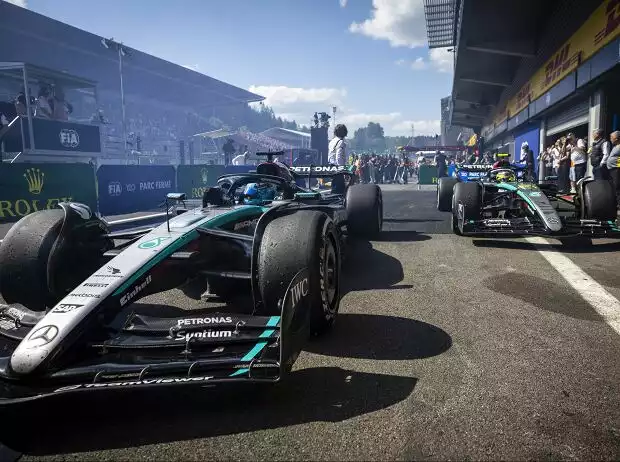 George Russell, Lewis Hamilton Titel-Bild zur News: George Russell, Lewis Hamilton