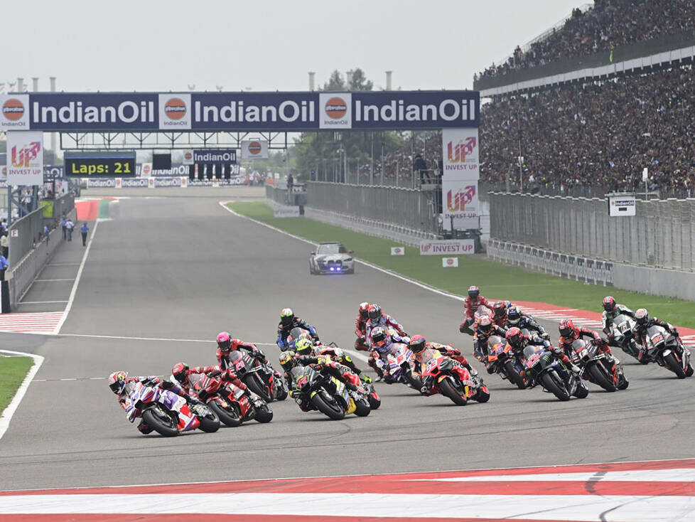 Start zum GP Indien 2023 auf dem Buddh International Circuit in Noida