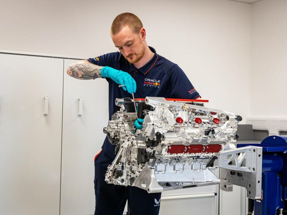 Red Bull baut für 2026 in Zusammenarbeit mit Ford seine eigenen Motoren