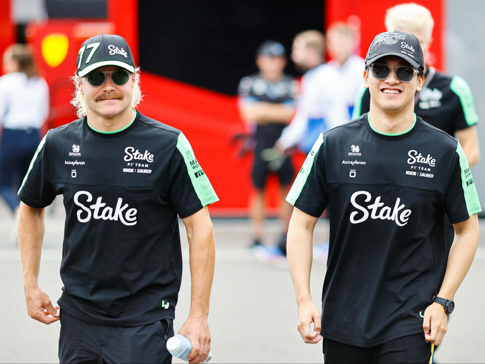 Guanyu Zhou, Valtteri Bottas