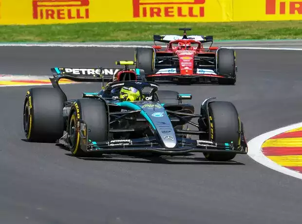 Lewis Hamilton, Charles Leclerc Titel-Bild zur News: Lewis Hamilton, Charles Leclerc