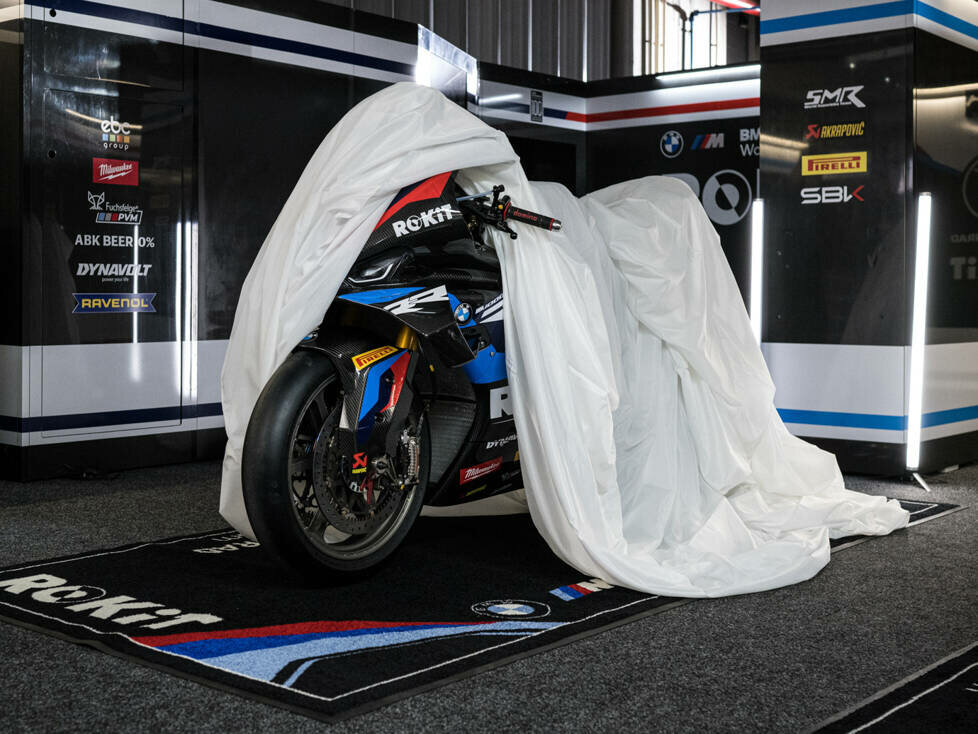 BMW M1000RR