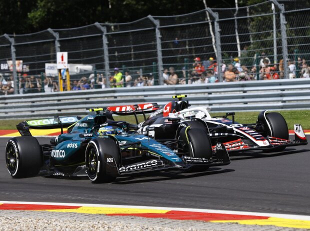 Mit Fernando Alonso kämpft Hülkenberg schon seit bald 15 Jahren auf der Piste Mit Fernando Alonso kämpft Hülkenberg schon seit bald 15 Jahren auf der Piste