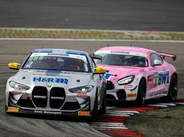 Siegerauto: Der BMW M4 GT4 von Hofor Racing by Bonk Motorsport Titel-Bild zur News: Siegerauto: Der BMW M4 GT4 von Hofor Racing by Bonk Motorsport