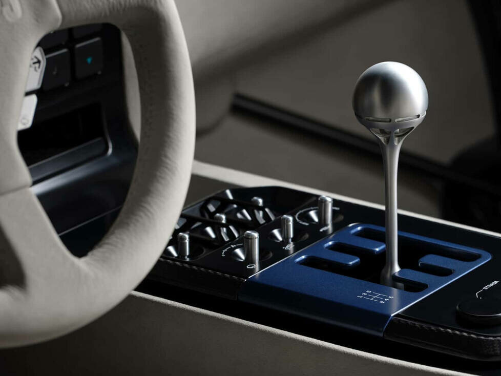 Eccentrica V12