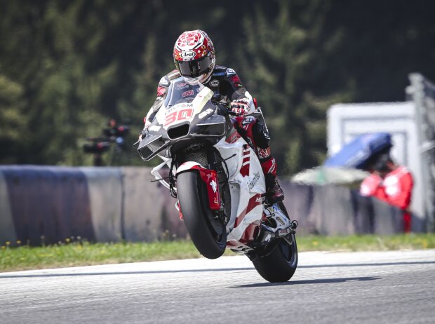 Takaaki Nakagami Takaaki Nakagami