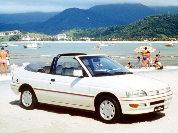 Ford Escort Cabriolet (1997) Ford Escort Cabriolet (1997)