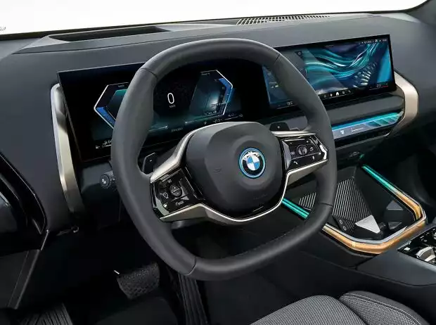 Cockpit des BMW X3 (2024) Titel-Bild zur News: Cockpit des BMW X3 (2024)