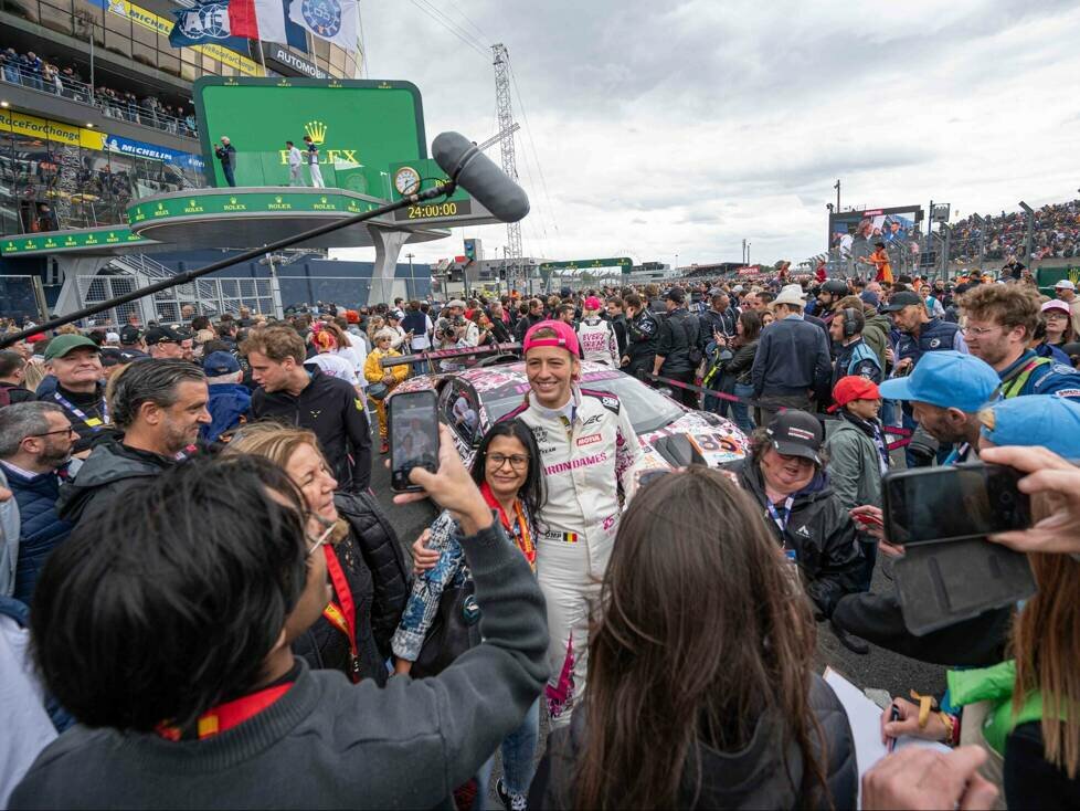 Sarah Bovy, Zuschauer, Fans