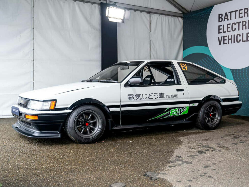 Toyota Corolla Levin AE86 BEV Concept