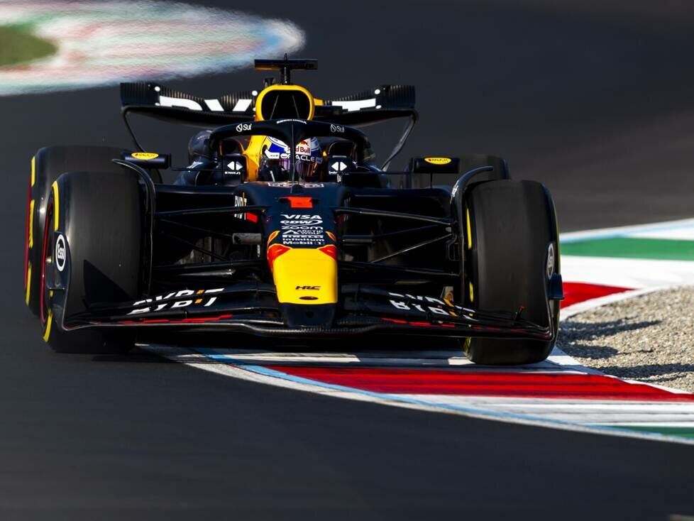 Max Verstappen im Red Bull RB20 beim Formel-1-Freitagstraining in Monza 2024