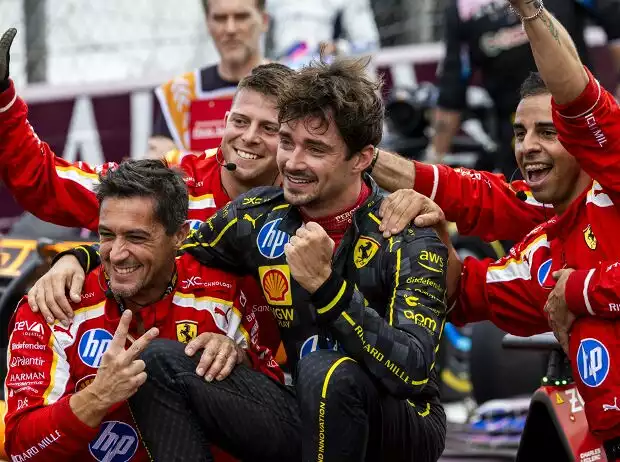 Monza-Coup: Freudentaumel bei Charles Leclerc und seinen Mechanikern Titel-Bild zur News: Monza-Coup: Freudentaumel bei Charles Leclerc und seinen Mechanikern