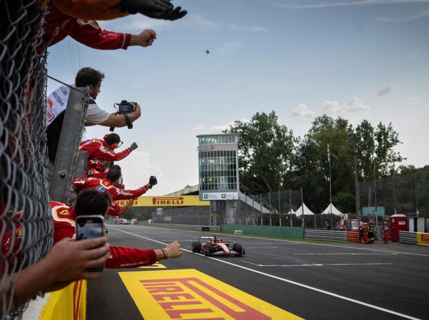 Er hat es schon wieder getan: Charles Leclerc gewinnt zum zweiten Mal in Monza Er hat es schon wieder getan: Charles Leclerc gewinnt zum zweiten Mal in Monza