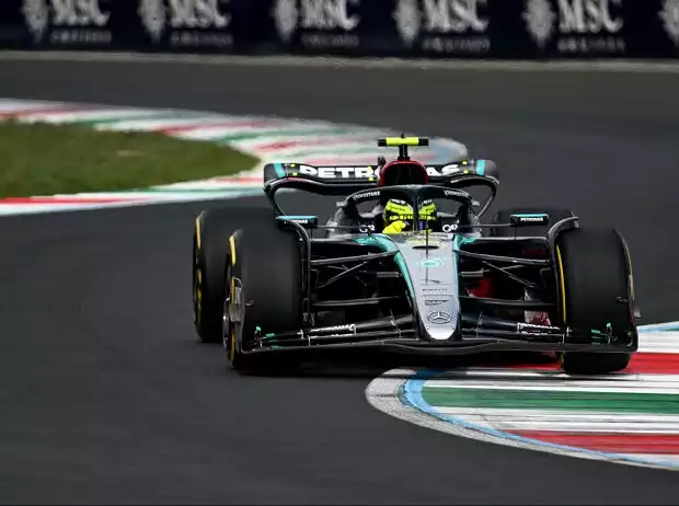 Lewis Hamilton (Mercedes W15) beim Formel-1-Rennen in Italien 2024 Titel-Bild zur News: Lewis Hamilton (Mercedes W15) beim Formel-1-Rennen in Italien 2024