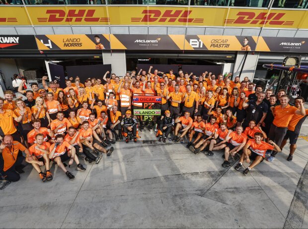 Lando Norris, Oscar Piastri und das McLaren-Team feiern P2 und P3 in Monza 2024