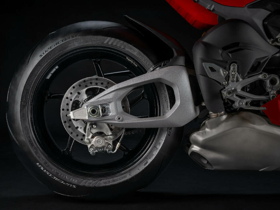 Neue Zweiarmschwinge an der Ducati Panigale V4S