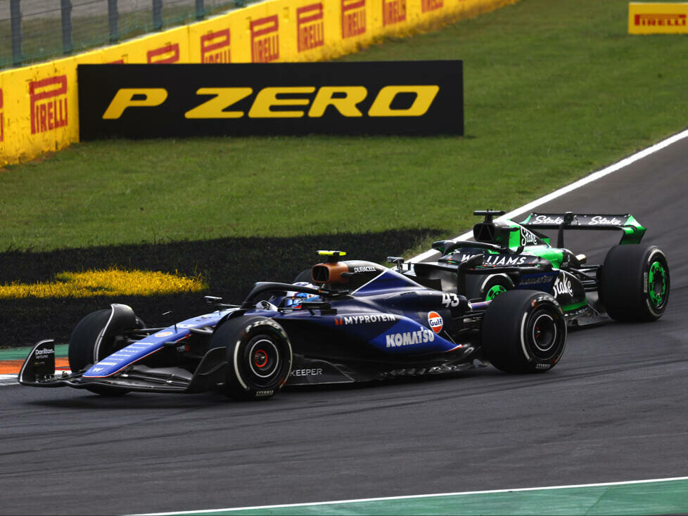 Franco Colapinto (Williams FW46) vor Valtteri Bottas (Sauber C44) beim Formel-1-Rennen in Italien 2024 Valtteri Bottas