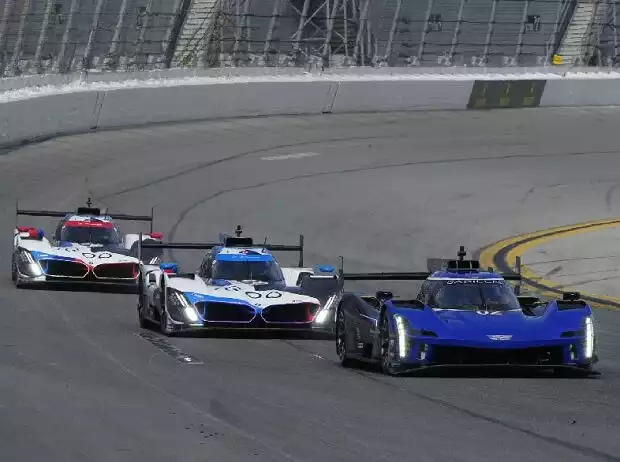 Cadillac und BMW (hier ein Archivbild von den 24 Stunden von Daytona 2023) haben ihre GTP-Programme für 2025 verkündet Titel-Bild zur News: Cadillac und BMW (hier ein Archivbild von den 24 Stunden von Daytona 2023) haben ihre GTP-Programme für 2025 verkündet