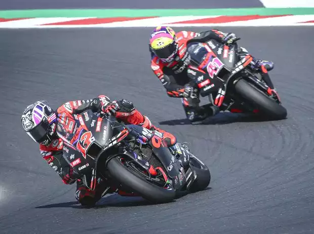 Maverick Vinales, Aleix Espargaro Titel-Bild zur News: Maverick Vinales, Aleix Espargaro