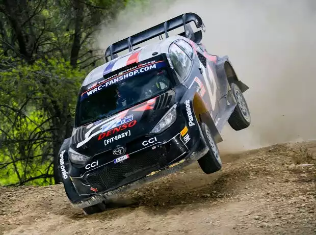 Titel-Bild zur News: Sebastien Ogier verunfallte auf der letzten Wertungsprüfung der Akropolis-Rallye