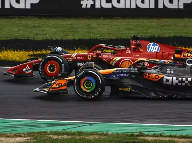 Charles Leclerc im Ferrari SF-24 und Oscar Piastri im McLaren MCL38 in Monza 2024 Titel-Bild zur News: Charles Leclerc im Ferrari SF-24 und Oscar Piastri im McLaren MCL38 in Monza 2024