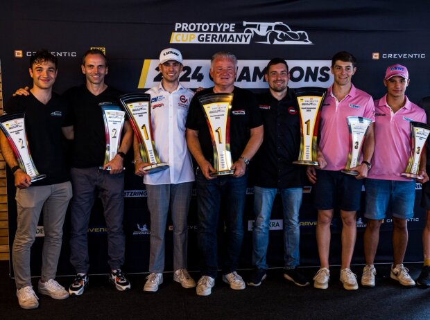 Ehrung der Champions und Platzierten im Prototype Cup Germany 2024 Ehrung der Champions und Platzierten im Prototype Cup Germany 2024
